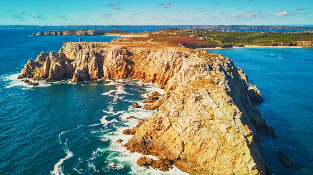 The Economic Sustainability of Geotourism Projects